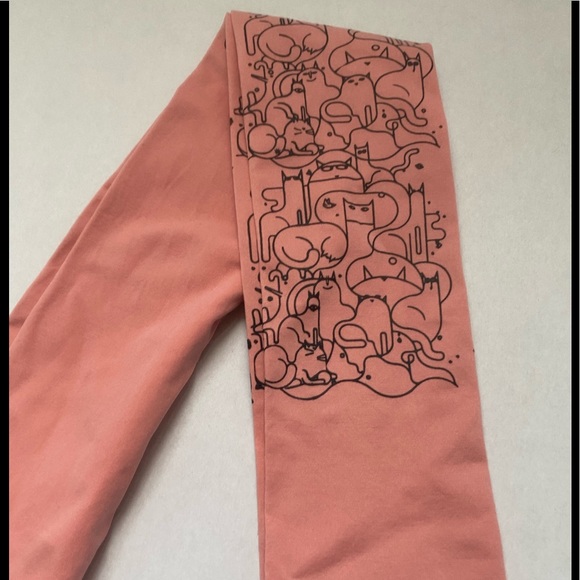 NWOT Girls’ Tights, Pink with Cat Print, Adorable! Unique - Picture 3 of 6